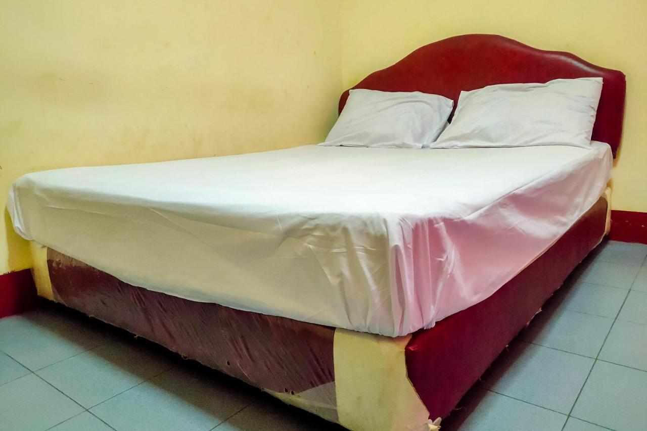 Oyo 3372 Hotel Pelita Terang Наґойя Екстер'єр фото