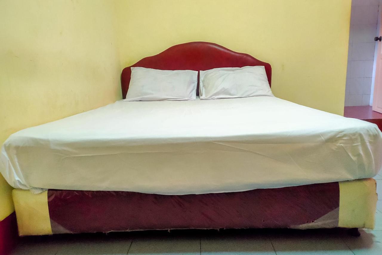 Oyo 3372 Hotel Pelita Terang Наґойя Екстер'єр фото