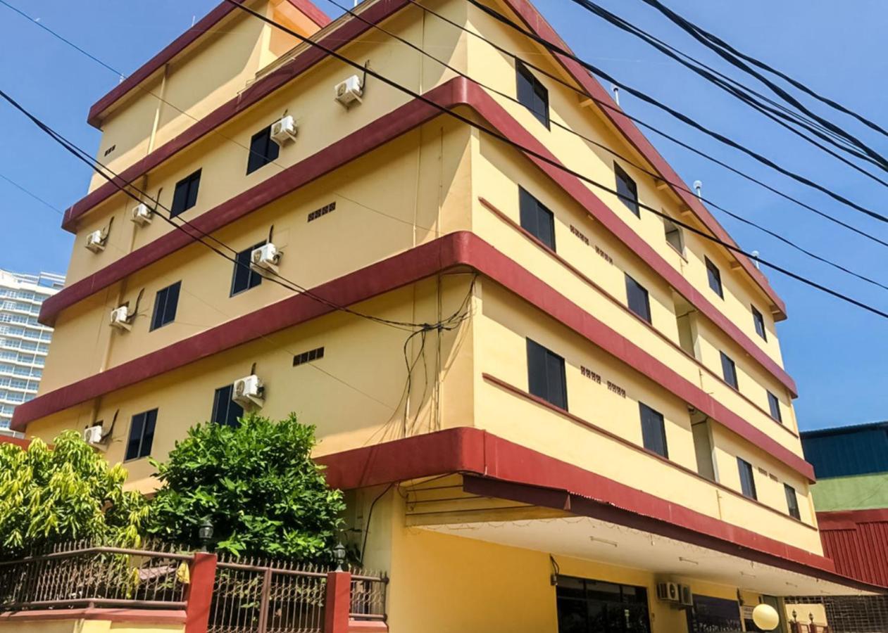 Oyo 3372 Hotel Pelita Terang Наґойя Екстер'єр фото